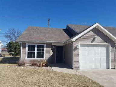 Main picture of 2400 Walden Ln