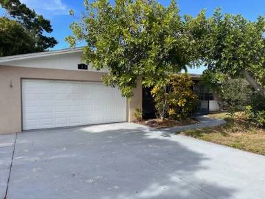 Main picture of 2203 Santiago Ave