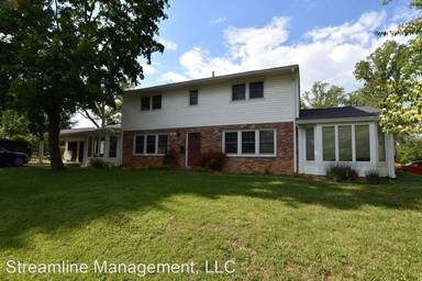 Main picture of 215 Beall Ave