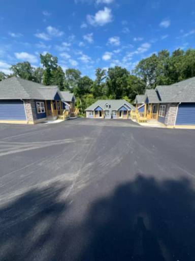 Main picture of 14 Becker Blvd