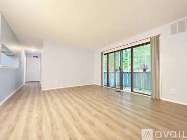 Main picture of 2501 Eagle Row