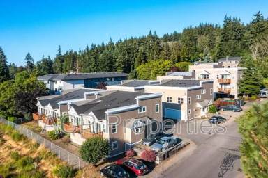 Main picture of 3416 - 3446 Abbott St