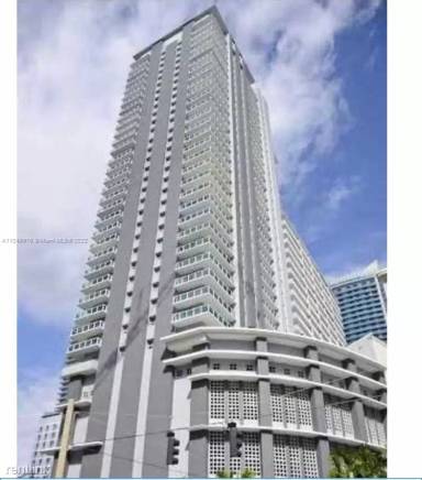 Main picture of Vue At Brickell Condo