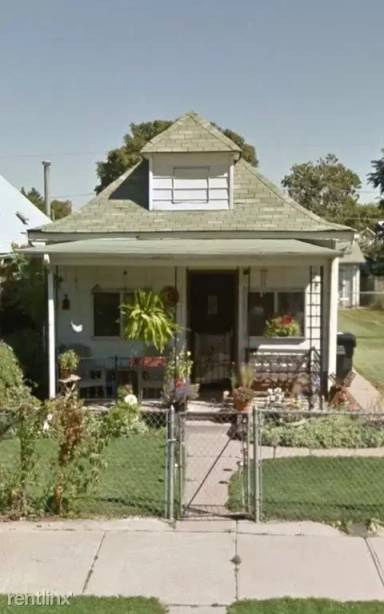 Main picture of 4658 Logan St