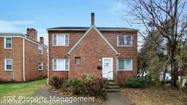 Main picture of 2909 Sullivant Ave
