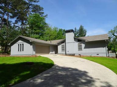 Main picture of 3415 Michael Cir