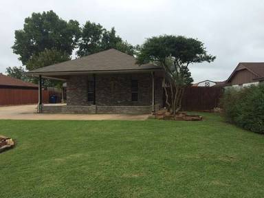 Main picture of 1224 W Huntington Way