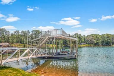 Main picture of 4175 Merritt Dr