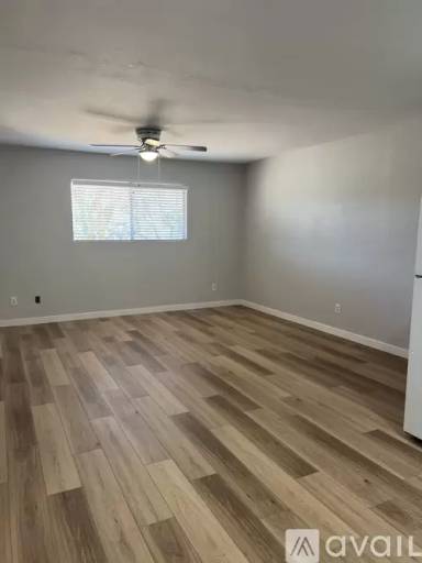 Main picture of 2602 N Fair Oaks Ave