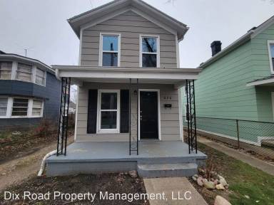 Main picture of 622 Ross Ave