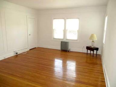 Main picture of 9 Edgewood St