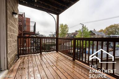 Main picture of 1042 N Wood St