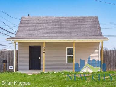 Main picture of 220 Columbian Ave