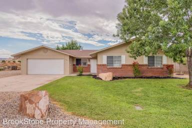 Main picture of 2881 Evergreen Dr