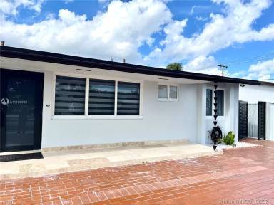 Main picture of 9461 SW 51st Ter