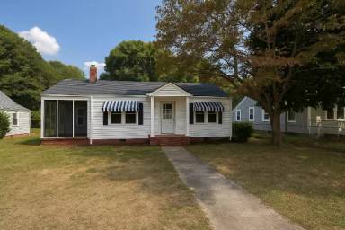 Main picture of 1909 Southern Ave