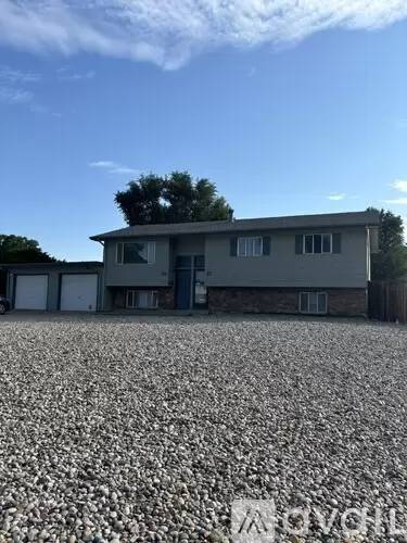 Main picture of 37 Douglas Ln