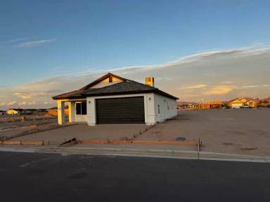 Main picture of 3561 S Sage Ave