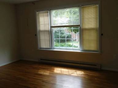 Main picture of 112 Waterford Ln