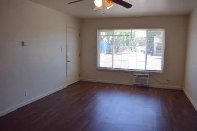 Main picture of 6903 Fruitridge Rd