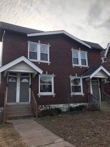 Main picture of 5014-5016 Chippewa St