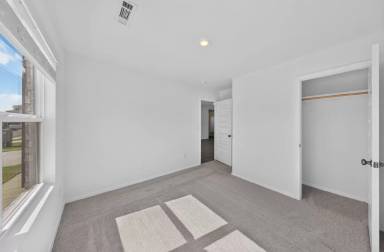 Main picture of 2709 Major St