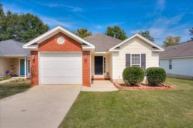 Main picture of 2022 Sylvan Lake Dr
