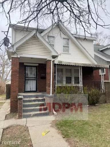 Main picture of 15475 Snowden St