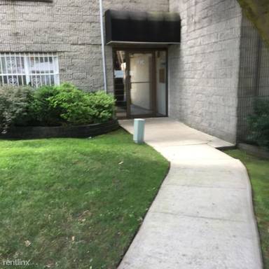 Main picture of 1220 Richmond Rd