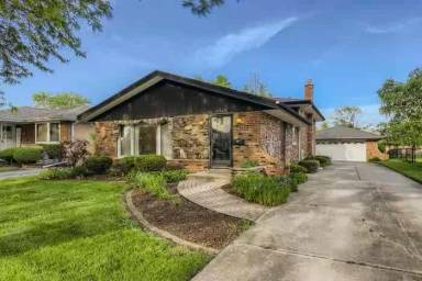 Main picture of 7731 Petersburgh Pl