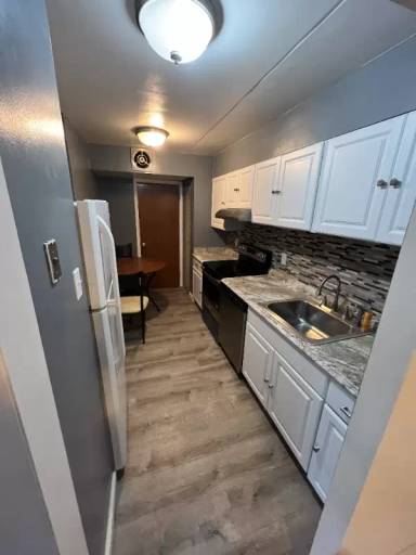 Main picture of 220 Linden St