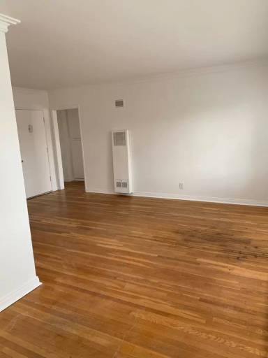 Main picture of 1139 S Holt Ave