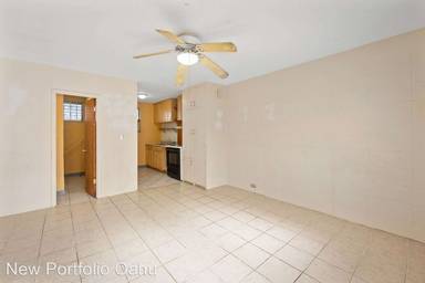 Main picture of 909 University Ave