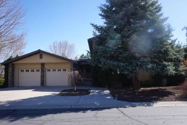 Main picture of 1160 Yates Ln