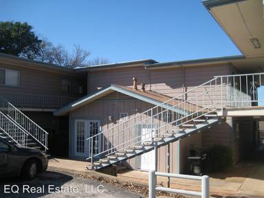 Main picture of 924 E Dean Keeton St