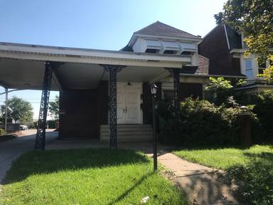 Main picture of 517 N George St