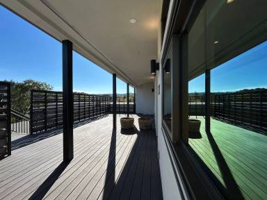 Main picture of 1029 Cavallero Ln