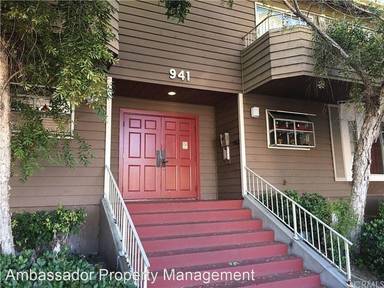 Main picture of 941 Elm Ave