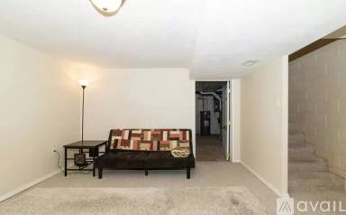 Main picture of 1709 Rockingham Dr