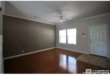 Main picture of 7103 Norman Ln