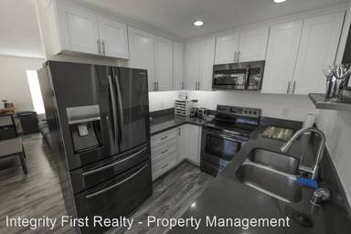 Main picture of 7314 Tooma St