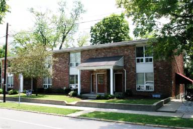 Main picture of 902 E. Cottage Grove