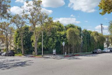 Main picture of 9000 Clifton Way