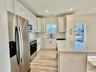 Main picture of 1004 1/2 N 21st St