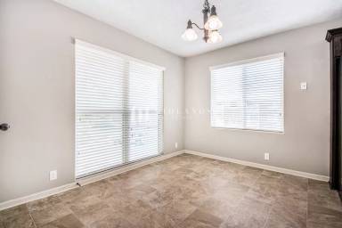 Main picture of 8009 S 49th St