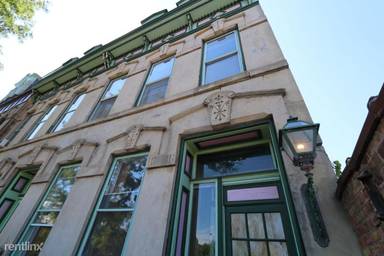 Main picture of 234 S Ashland Ave