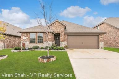 Main picture of 523 Francis Ln