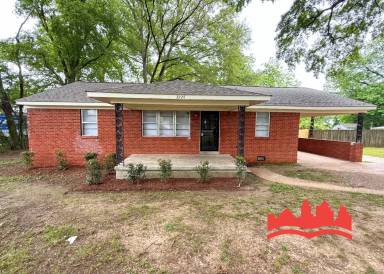 Main picture of 3226 Dogwood Ln