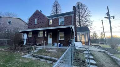 Main picture of 1836 Mount Royal Blvd