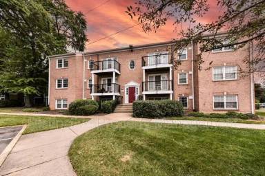 Main picture of 9485 Fairfax Blvd